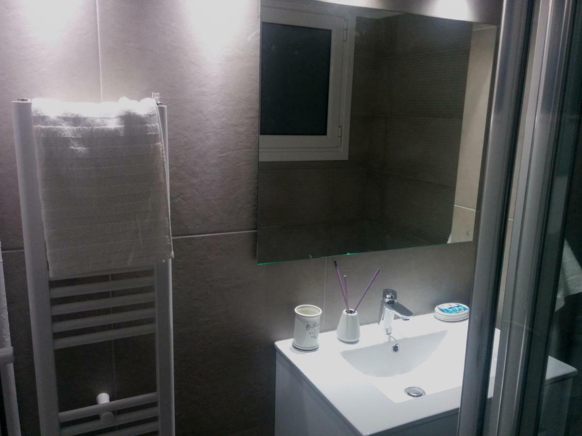 Athens Centre Flat 2 Min. From Evangelismos Metro Luaran gambar